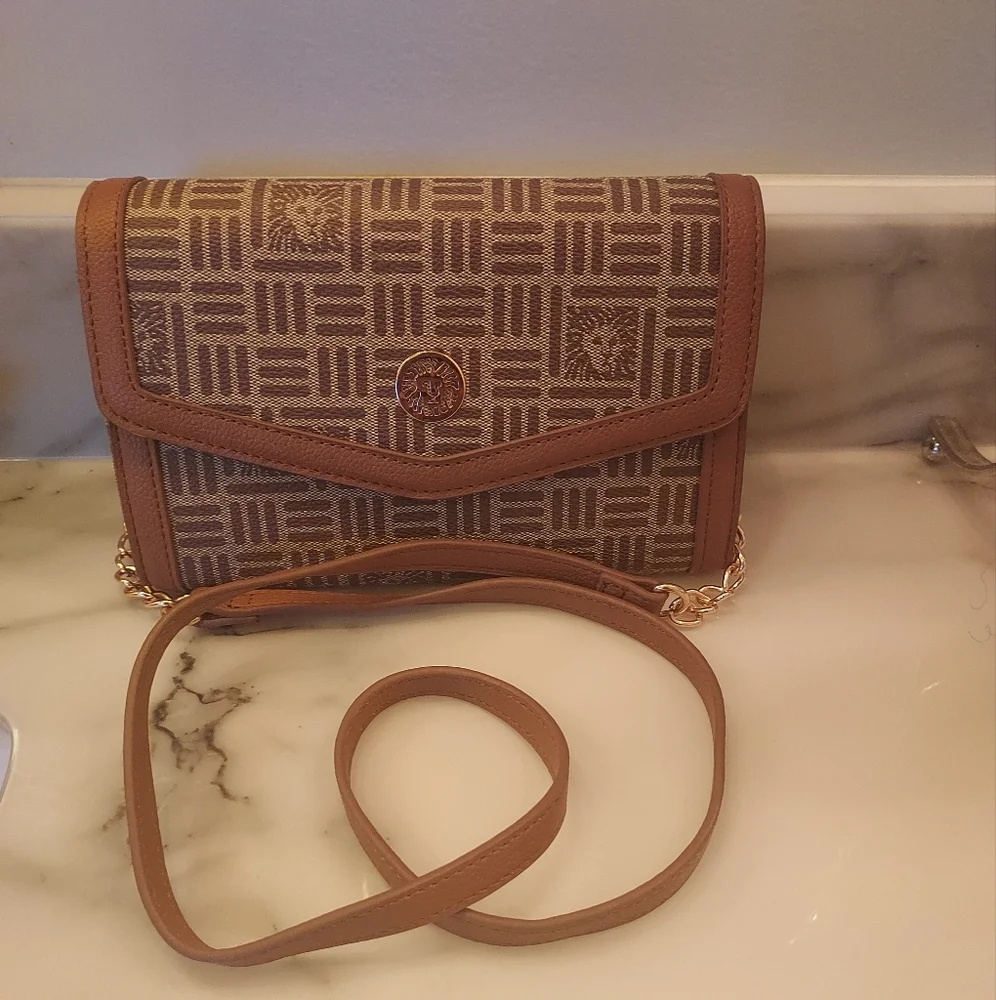 Wallet on Chain - Picture 1 of 3